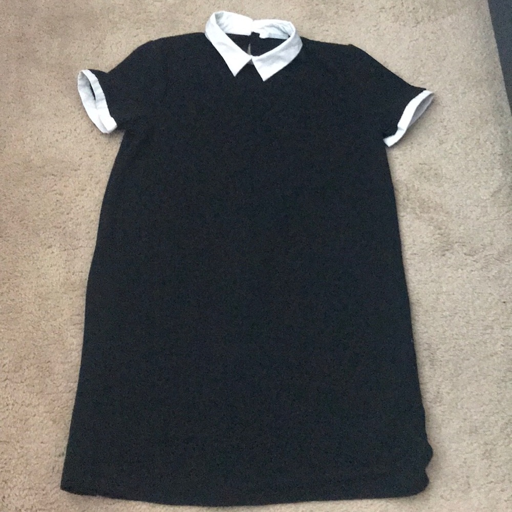 White collar black dress
